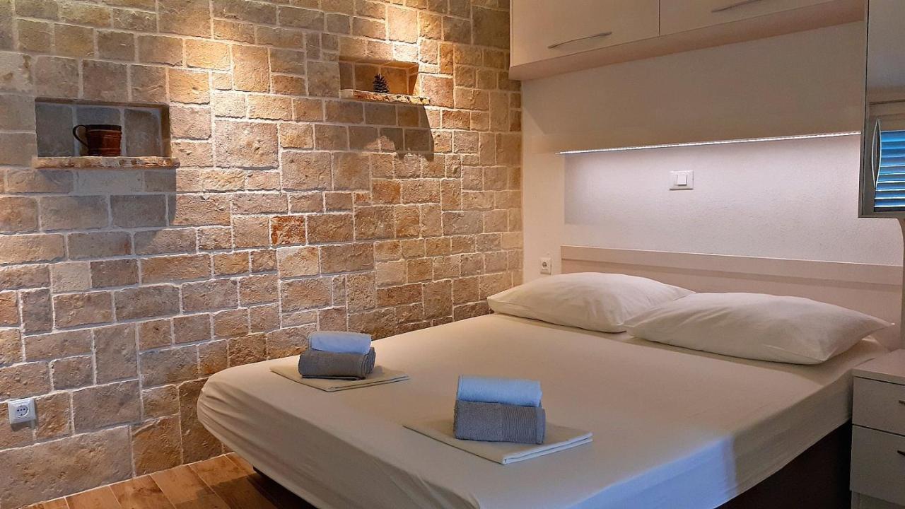 Stone House Bonaca Apartment Baska Voda Exterior photo